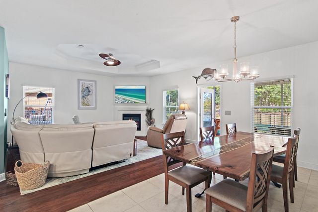 63 Camellia Court, Freeport, FL 32439