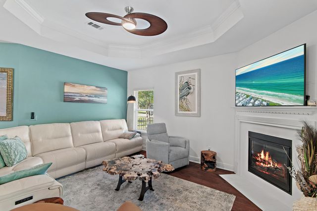 63 Camellia Court, Freeport, FL 32439