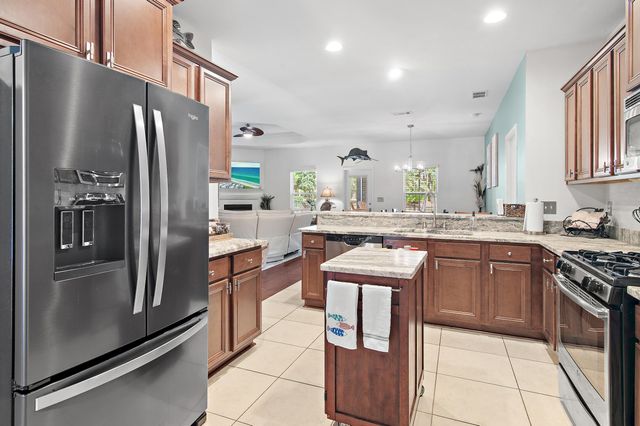 63 Camellia Court, Freeport, FL 32439