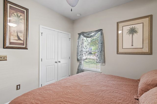 63 Camellia Court, Freeport, FL 32439