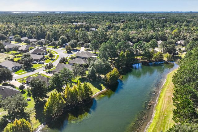 63 Camellia Court, Freeport, FL 32439