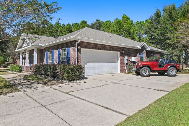 63 Camellia Court, Freeport, FL 32439