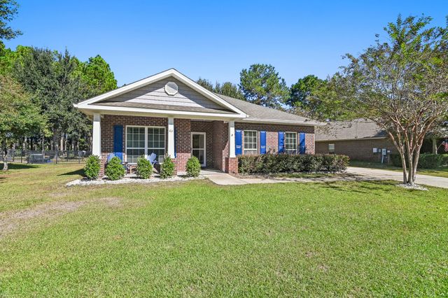 63 Camellia Court, Freeport, FL 32439