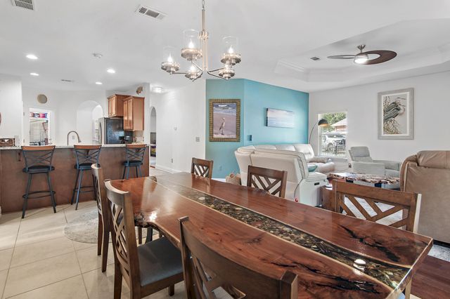 63 Camellia Court, Freeport, FL 32439