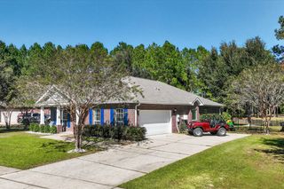 63 Camellia Court, Freeport, FL 32439