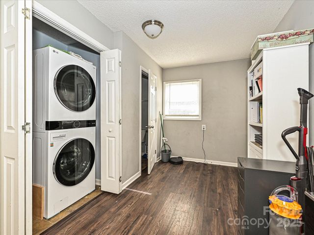 306 Dellwood Drive, Huntersville, NC 28078