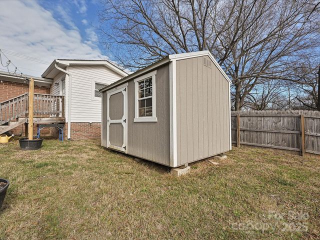 306 Dellwood Drive, Huntersville, NC 28078