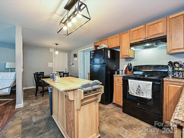 306 Dellwood Drive, Huntersville, NC 28078