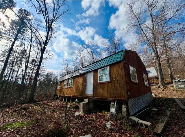 15883 County Road 302, Eminence, MO 65466