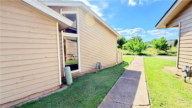 13799 Turnberry Lane 116, Siloam Springs, AR 72761