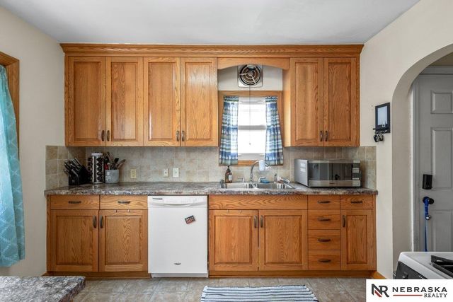 3501 N 47th Avenue, Omaha, NE 68104
