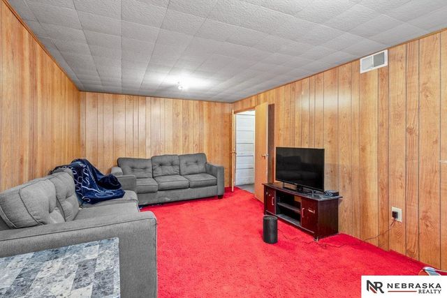 3501 N 47th Avenue, Omaha, NE 68104