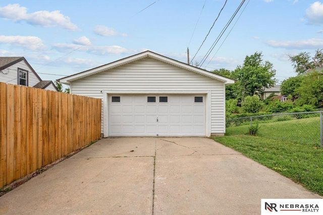 3501 N 47th Avenue, Omaha, NE 68104