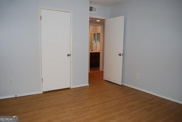 1103 Natchez Trace, Atlanta, GA 30350