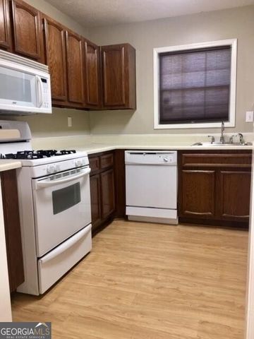 1103 Natchez Trace, Atlanta, GA 30350