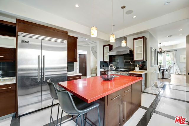 841 N CRESCENT HEIGHTS Boulevard, Los Angeles, CA 90046