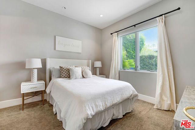 841 N CRESCENT HEIGHTS Boulevard, Los Angeles, CA 90046