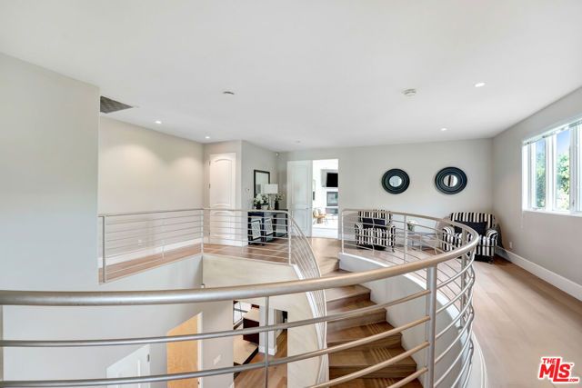 841 N CRESCENT HEIGHTS Boulevard, Los Angeles, CA 90046