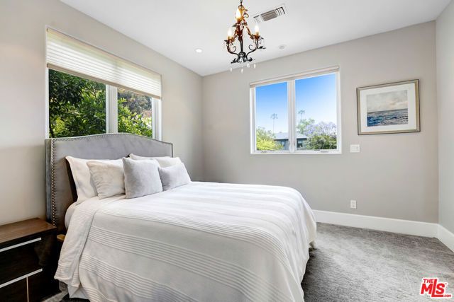 841 N CRESCENT HEIGHTS Boulevard, Los Angeles, CA 90046