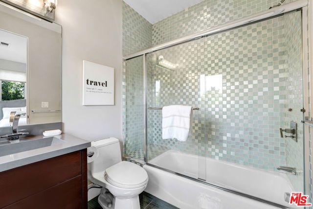 841 N CRESCENT HEIGHTS Boulevard, Los Angeles, CA 90046