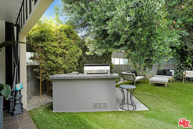 841 N CRESCENT HEIGHTS Boulevard, Los Angeles, CA 90046