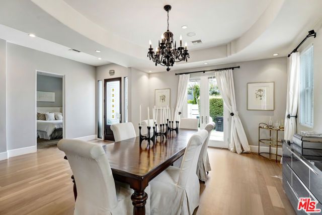 841 N CRESCENT HEIGHTS Boulevard, Los Angeles, CA 90046