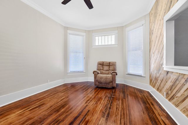 1115 W Bond Street, Denison, TX 75020
