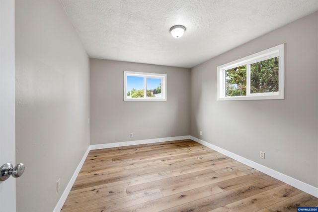 4710 12th Av NE, Keizer, OR 97303