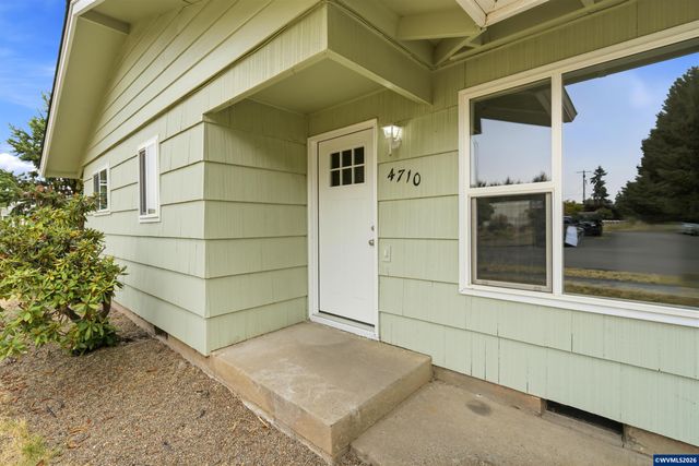 4710 12th Av NE, Keizer, OR 97303