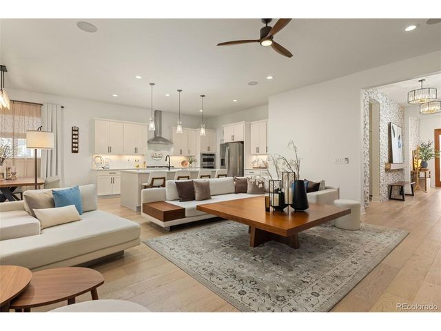 433 Scrubjay Cir, Castle Rock, CO 80104