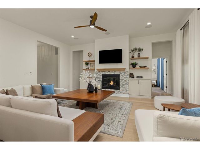 433 Scrubjay Cir, Castle Rock, CO 80104