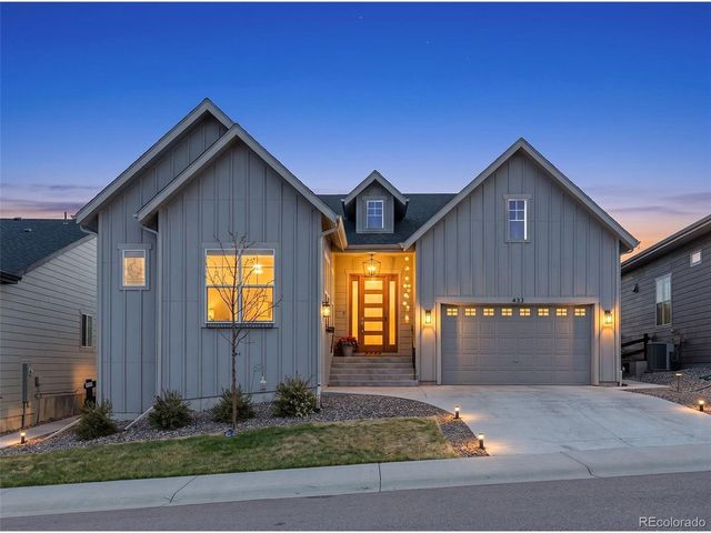 433 Scrubjay Cir, Castle Rock, CO 80104