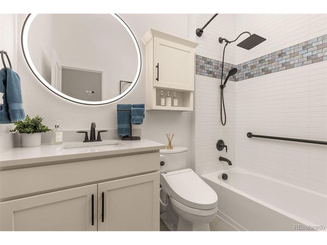433 Scrubjay Cir, Castle Rock, CO 80104