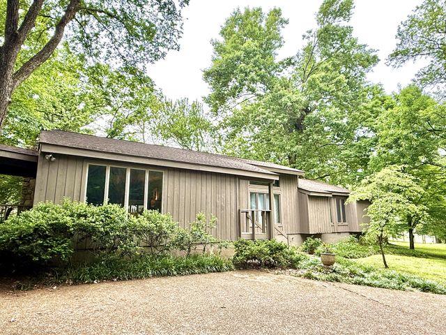 1217 Montpier Dr, Franklin, TN 37069