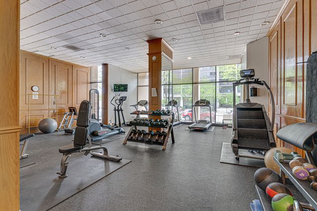1540 N LaSalle Drive 201, Chicago, IL 60610