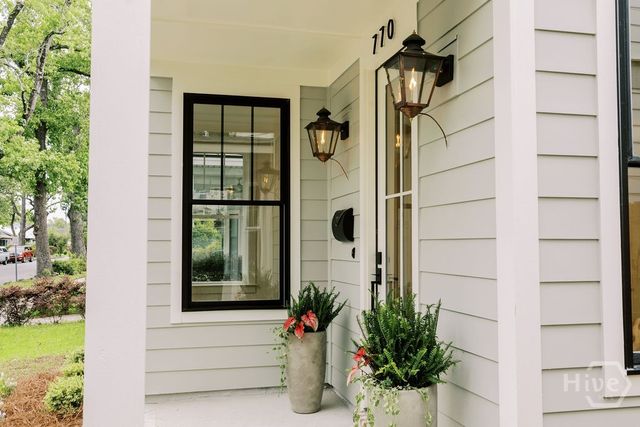 770 E Park Avenue, Savannah, GA 31401