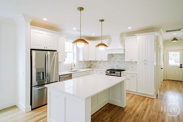 770 E Park Avenue, Savannah, GA 31401