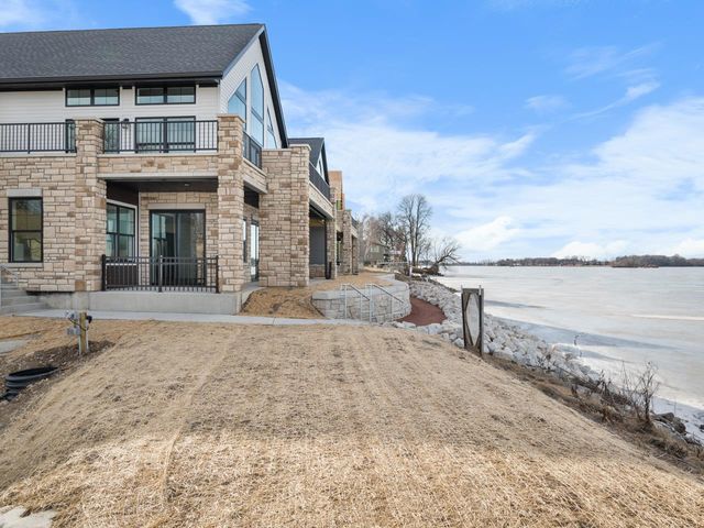 216 Lakeview Lane, Beaver Dam, WI 53916