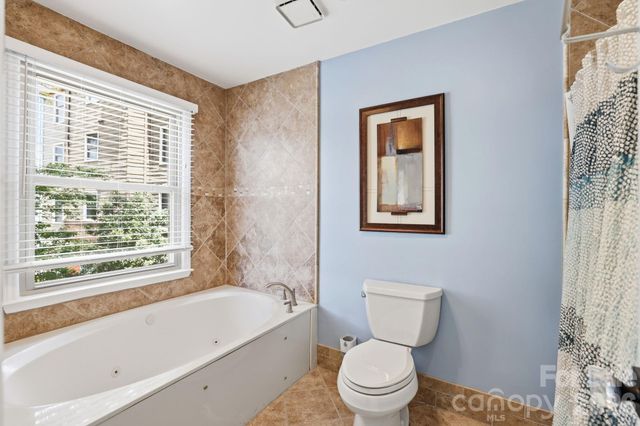 9817 Emerald Point Drive 4, Charlotte, NC 28278