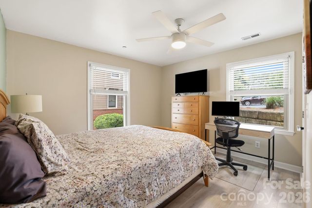 9817 Emerald Point Drive 4, Charlotte, NC 28278