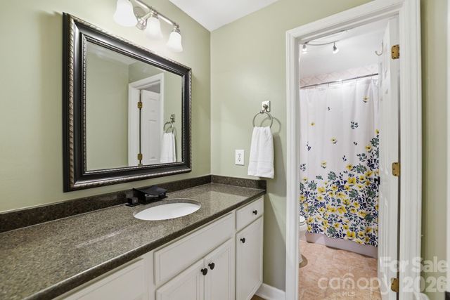 9817 Emerald Point Drive 4, Charlotte, NC 28278
