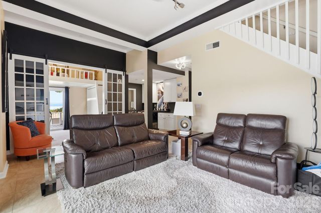 9817 Emerald Point Drive 4, Charlotte, NC 28278