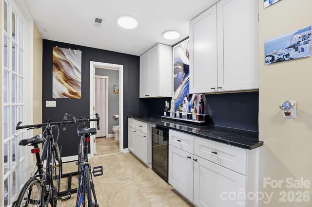9817 Emerald Point Drive 4, Charlotte, NC 28278