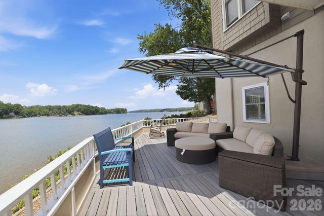 9817 Emerald Point Drive 4, Charlotte, NC 28278