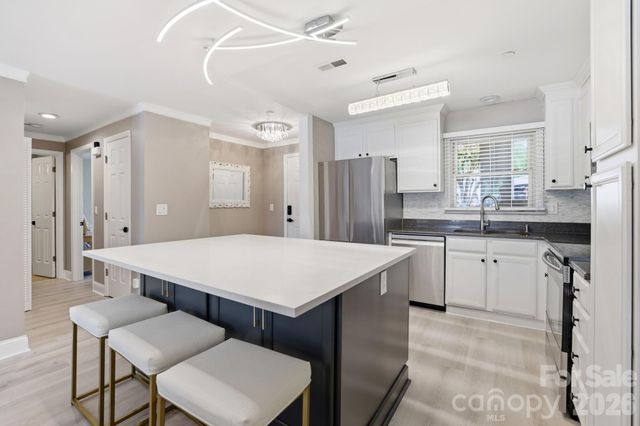 9817 Emerald Point Drive 4, Charlotte, NC 28278