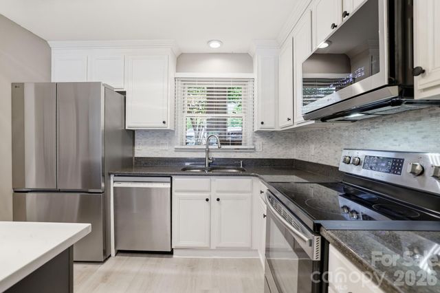 9817 Emerald Point Drive 4, Charlotte, NC 28278
