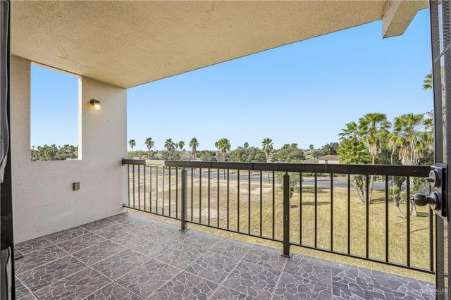 2900 Ashley Drive 405, Pharr, TX 78577