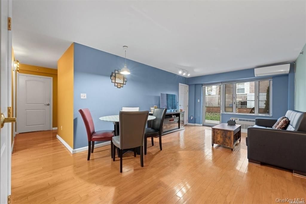 64-34 Grand Central Parkway 1B, Forest Hills, NY 11375