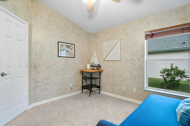 1643 Oak Berry Circle, Wellington, FL 33414