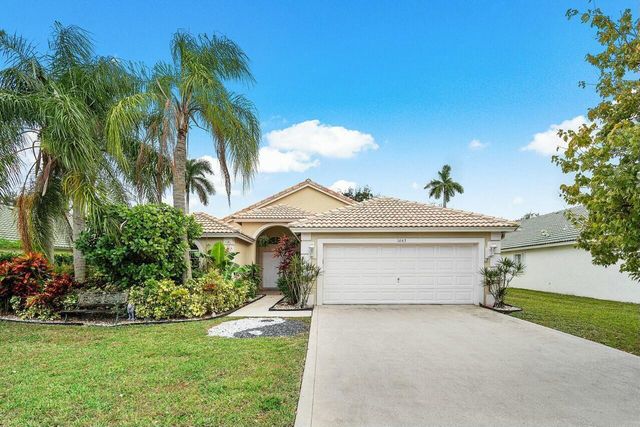 1643 Oak Berry Circle, Wellington, FL 33414